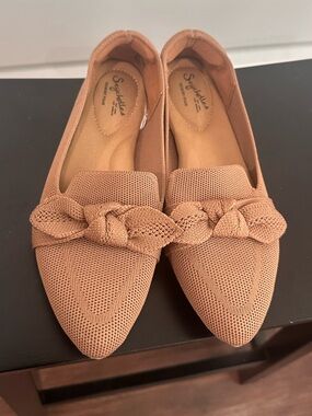 Brown Memory Foam Flats with Bows by Seychelles Size 5.5